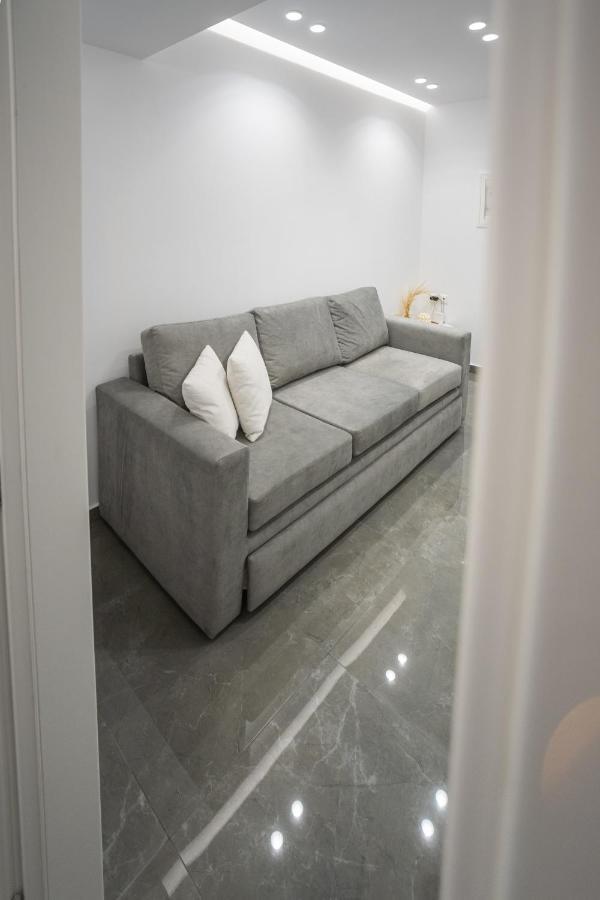 Ferienwohnung A Casa Nostra Loutráki Exterior foto